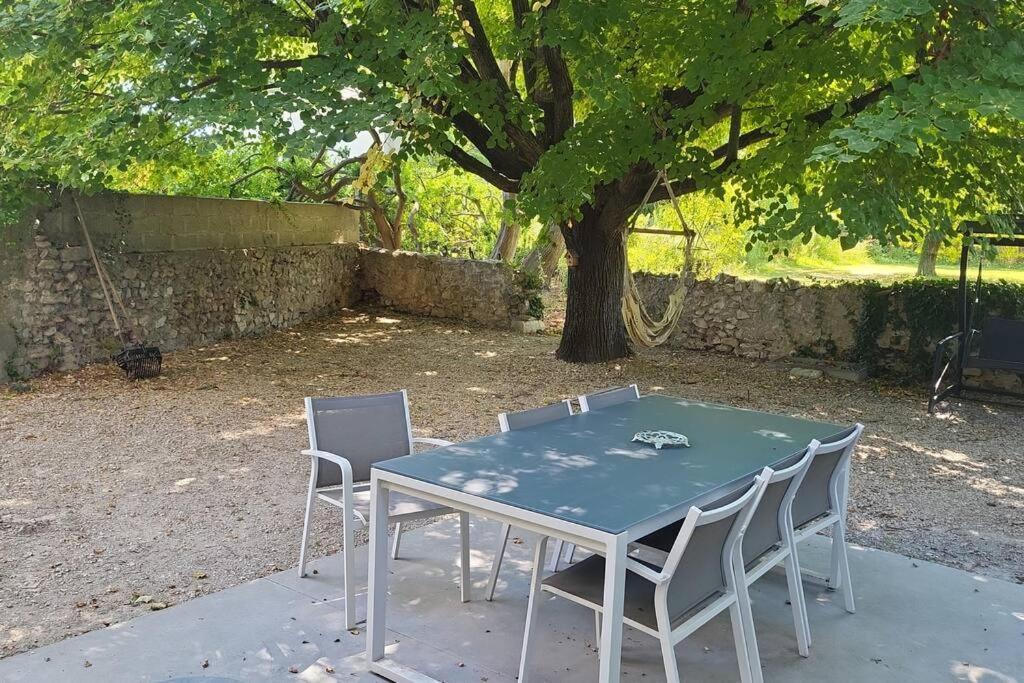 Montjoia Le Gite Bleu Le Thor Dış mekan fotoğraf
